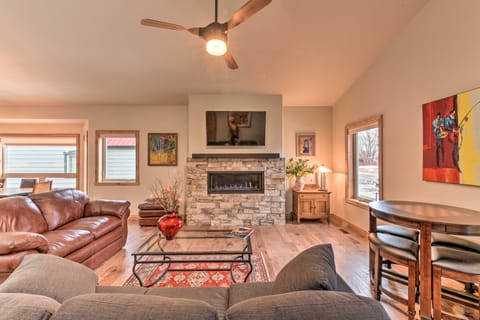 Charming Buena Vista Home ~ 1 Block to Main Street House in Buena Vista