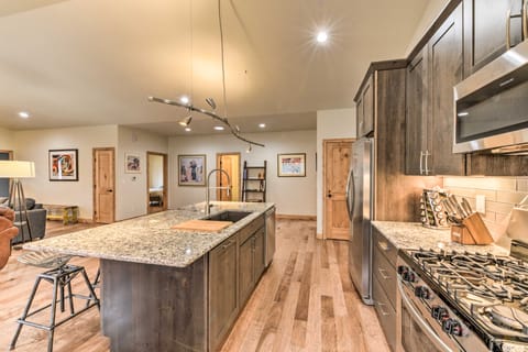 Charming Buena Vista Home ~ 1 Block to Main Street House in Buena Vista