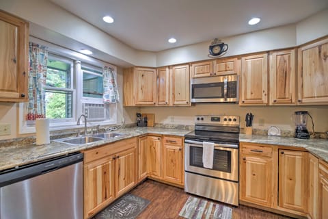 Lake Placid Home ~ 9 Mi to Whiteface Mtn! Apartment in Lake Placid