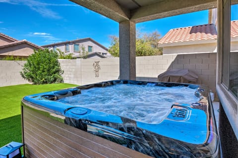 Group Fun in Glendale! Getaway w/ Private Pool House in Glendale
