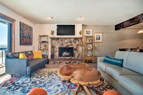 Grand Lake Condo: Best Lake View + Panoramic Deck Apartment in Grand Lake