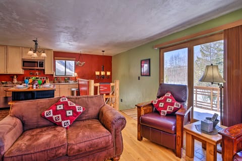 Balcony, Fire Pit & Grill: Grand Lake Retreat! House in Rocky Mountain National Park