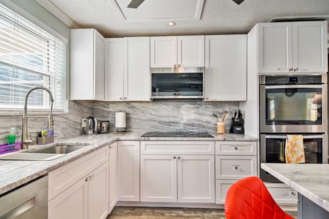 Indian Rocks Beach Home: Dock, Beach & Pool Access House in Indian Rocks Beach