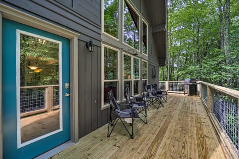 Spacious Cabin - 4 Mi to Blue Ridge Parkway! House in Boone