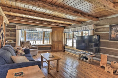 Soak, Relax & Explore! Walk to Wolf River House in Wisconsin