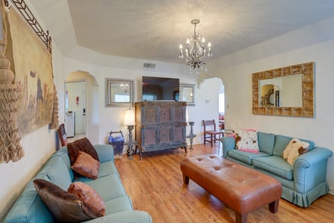 Retreat w/ Pond Access & Views in Temple House in Temple