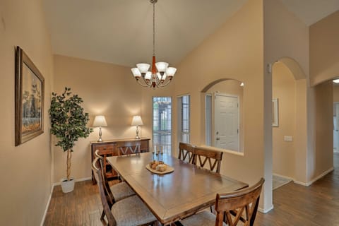 Tucson Getaway w/ Yard, Pool, Hot Tub + Gas Grill! House in Tucson