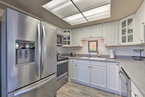 Canalfront Home w/ Dock & Access to Gulf of Mexico House in Hudson