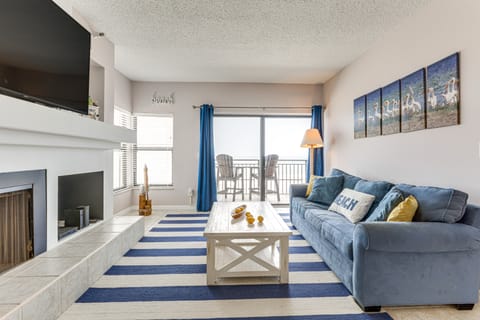 Beachfront New Smyrna Condo: 1 Mi to Flagler Ave Apartment in New Smyrna Beach