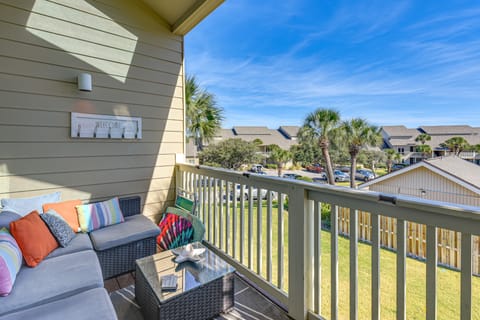 Walk to Beach & Golf! Miramar Beach Resort Condo Apartment in Miramar Beach