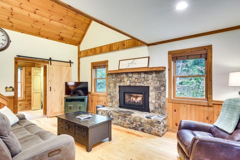 Ski, Fish & Hike: Outdoorsy Retreat in Vilas! House in Brushy Fork