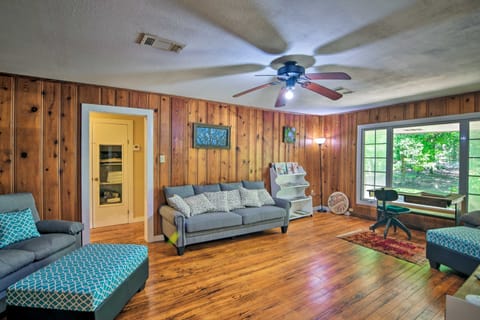 Secluded Baton Rouge Area Hideaway w/ Lawn! House in Mississippi