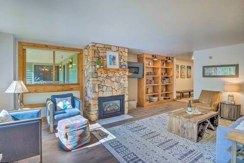 Walk to Gondola & Main St: Peak 9 Condo w/ Balcony Apartment in Breckenridge