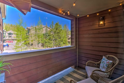 Walk to Gondola & Main St: Peak 9 Condo w/ Balcony Apartment in Breckenridge