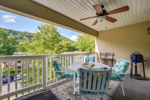 Indoor Pool Access: Golf Getaway Near 76 Strip! Apartment in Branson