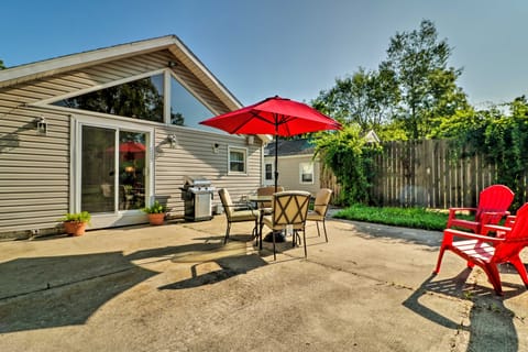 Ottawa Lake Home w/ BBQ & Patio, 15 Mi to Toledo House in Ohio