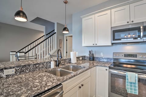 Lakefront Home w/ Dock! 18 M to Caberfae Peaks Cottage in Michigan