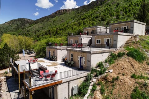 Contemporary Studio, Walk to Lava Hot Springs Apartment in Lava Hot Springs