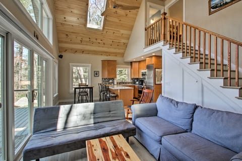 Lakefront Meredith Home: Private Beach & Fire Pit! Cottage in Meredith