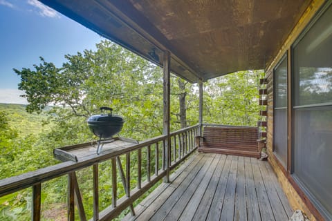 Studio w/ Mtn Views, 1 Mi to Thorncrown Chapel! Apartment in Eureka Springs