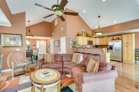 2 Mi to Ski Resort: Beech Mtn Home w/ Fire Pit! House in Beech Mountain