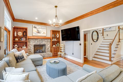 Boone Home w/ Fire Pit - Near App Ski & Sugar Mtn! House in Brushy Fork