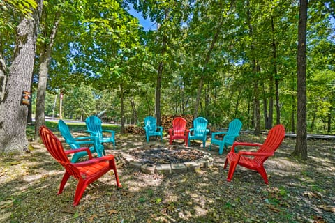 Home w/ Large Deck on Table Rock Lake! House in Table Rock Lake