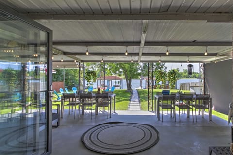 Waterfront Lake Home w/ Deck - New Renovations! House in Lake Conroe