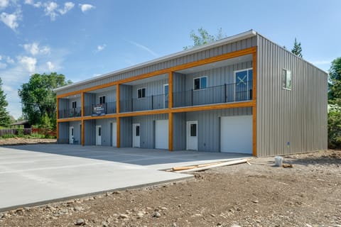 Modern Apt - 7 Mi to St. Anthony Sand Dunes! Apartment in Saint Anthony