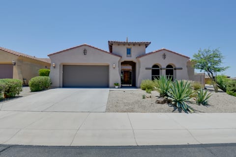 Group-Friendly Estrella Gem: Hike, Cheer & Explore House in Goodyear