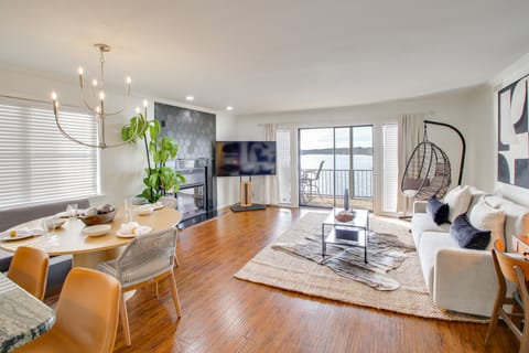 Sunset-View Resort Condo on Lake Hamilton! Apartment in Lake Hamilton