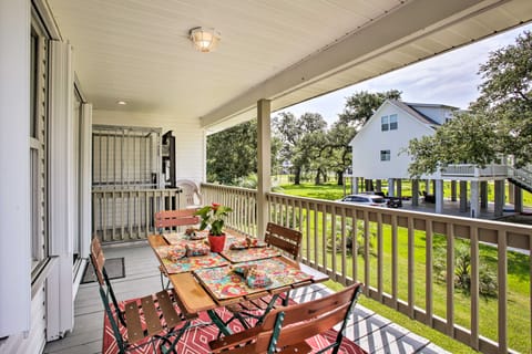 'The Palm' Bay St. Louis Home - Walk to Beach! House in Waveland