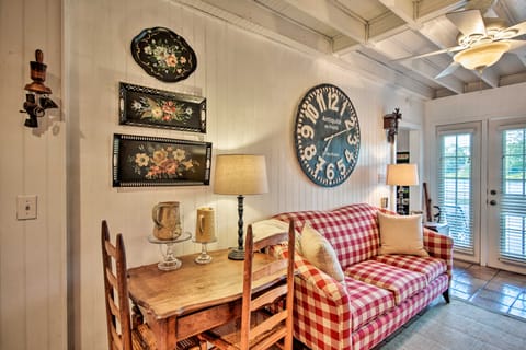 Lake Marion Apt w/ Canoe in Altamonte Springs! Apartment in Longwood