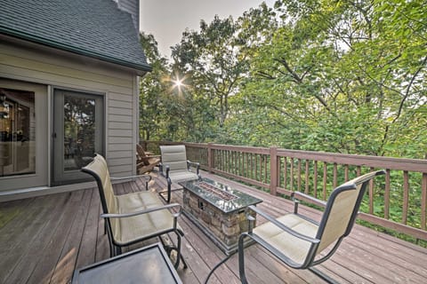 1 Mi to Slopes & Dining: Spacious Ski Getaway! House in Nelson County