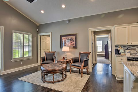 Lakefront Home w/ Private Dock in Hot Springs! House in Piney