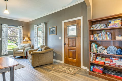 The Junction: Victorian Home in Quaint Fortville! House in Fortville