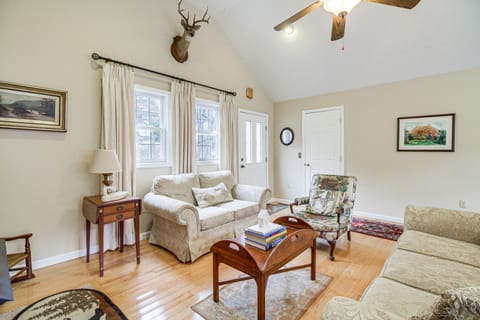 Resort Home on Mountain Golf Course w/ Deck & View House in Massanutten