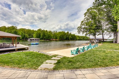 Waterfront Lake Anna Home w/ Dock, Beach & Kayaks! House in Lake Anna