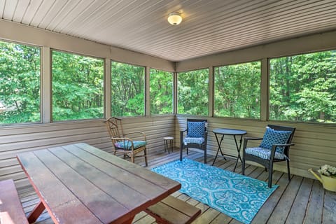 Deck, Hot Tub & Game Room: Lake Harmony Home House in Hickory Run State Park