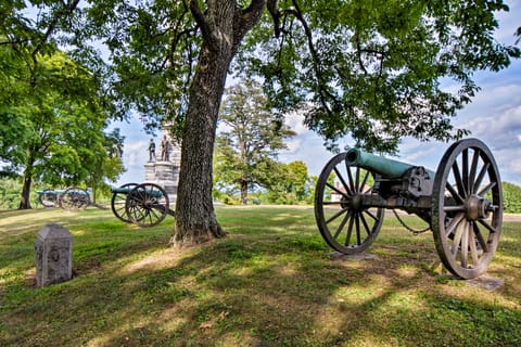 Stay Above it All! Modern Home on Missionary Ridge House in East Ridge