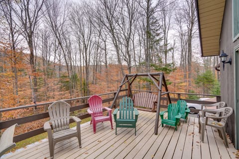 Community Perks: Retreat w/ Thirteenth Lake Access House in Indian Lake