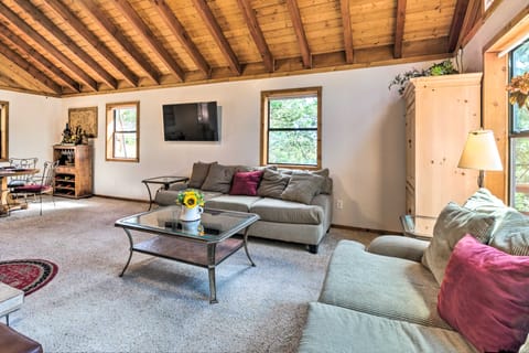 Alto Home w/ Deck & Views ~ 15 Mi to Ski Apache! House in Ruidoso