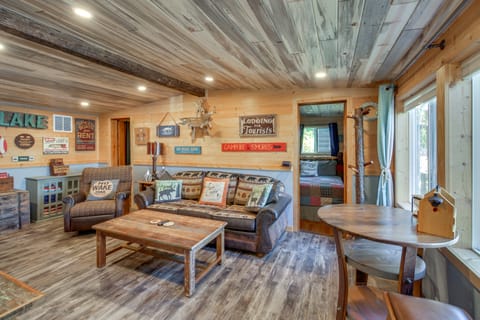 Pequot Lakes Cabin w/ Dock on Loon Lake! House in Minnesota