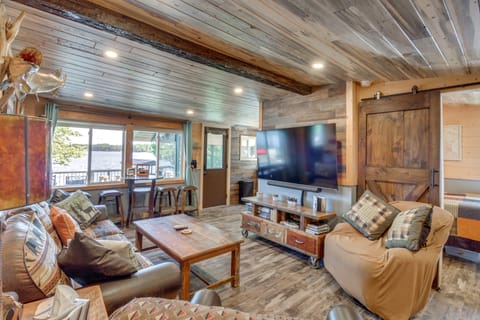 Pequot Lakes Cabin w/ Dock on Loon Lake! House in Minnesota