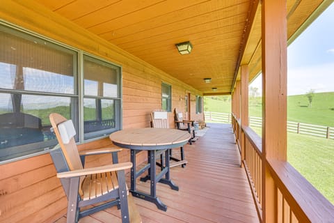 Fish, Hike, Hunt: Secluded Cabin in Doe Hill! House in Shenandoah Valley