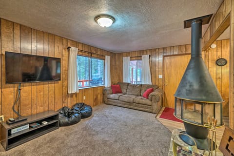 2 Cozy Island Park Cabins w/ Near the Lake! House in Idaho