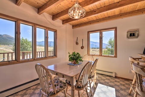 Questa Home w/ Views - 13 Mi to Red River Skiing! House in New Mexico