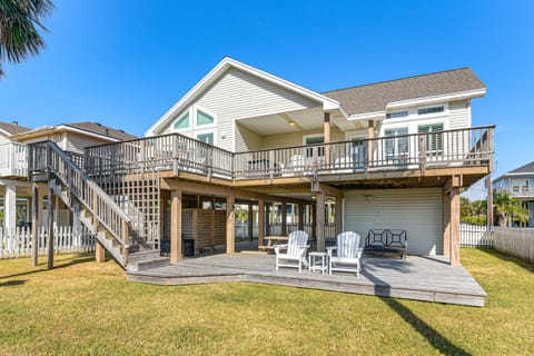 Ocean-View Beach House in Galveston, Dogs Welcome! House in Galveston Island