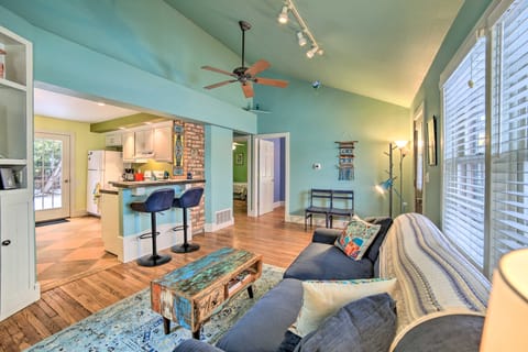 Modern Home w/ Backyard, 1 Mi to Dtwn Sturgeon Bay House in Sturgeon Bay