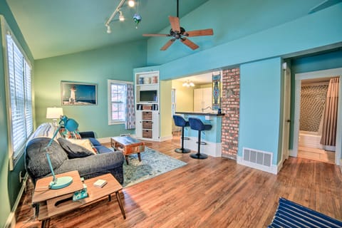 Modern Home w/ Backyard, 1 Mi to Dtwn Sturgeon Bay House in Sturgeon Bay